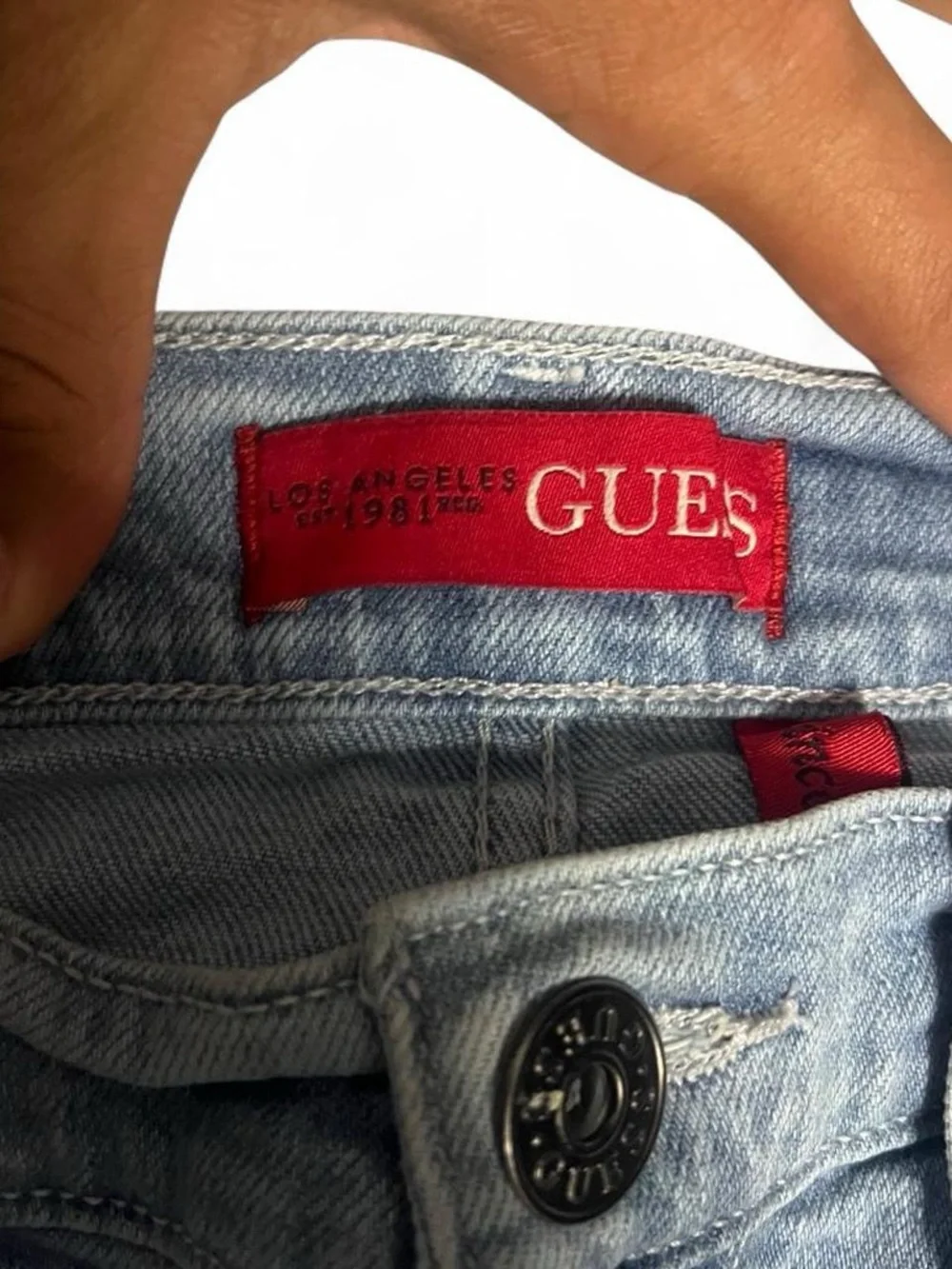 GUESS Men's Light Wash Slim Straight Jeans